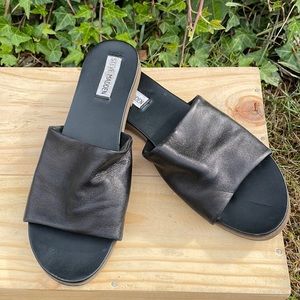 Steve Madden leather Slips